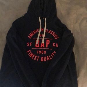 GAP sweatshirt
